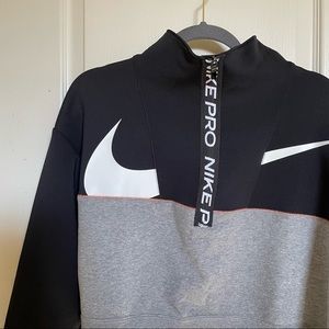Nike Pro Womens Cropped Sweater